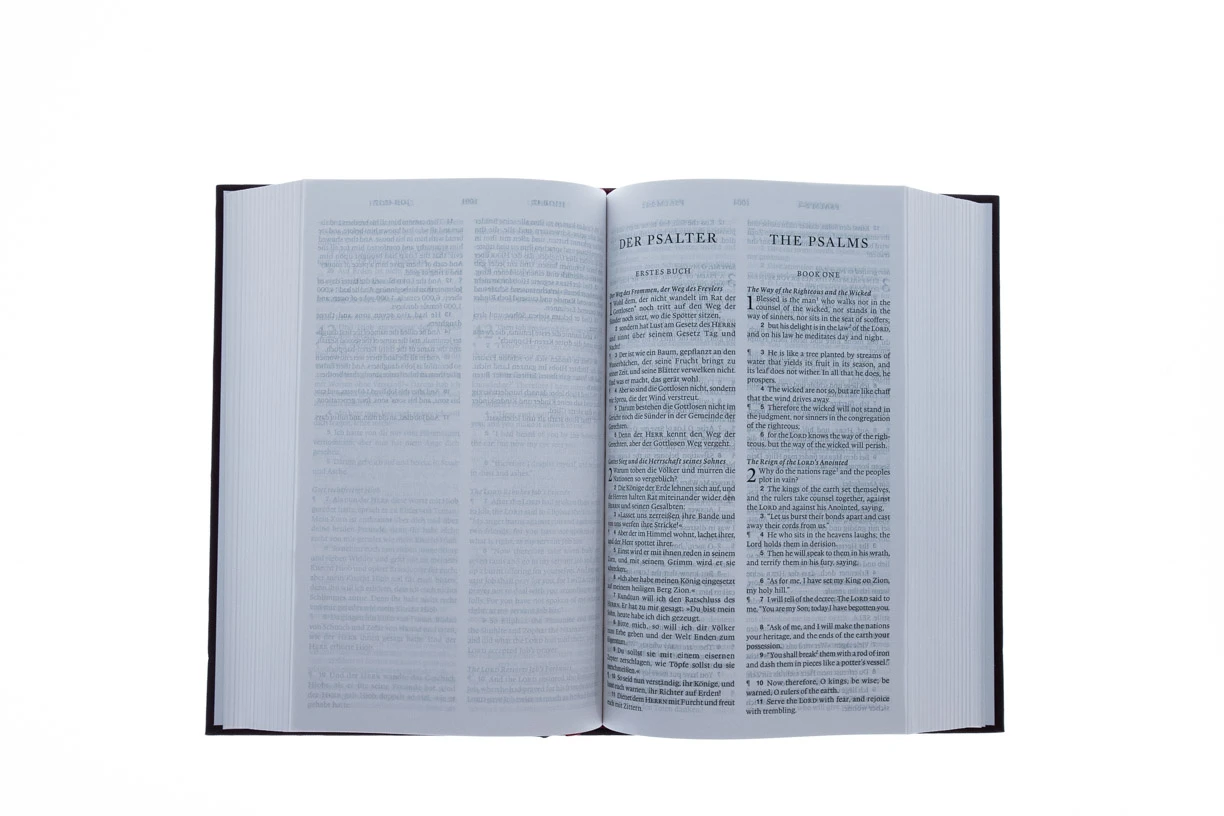 Crossway ESV German/English Parallel Bible-Dark Red Hardcover 6 Crossway ESV German/English Parallel Bible-Dark Red Hardcover - Image 4