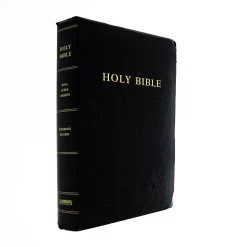 KJV Personal Size Giant Print Reference Bible Black Imitation Leather -SHOPtheWORD store 206 0566 3 1