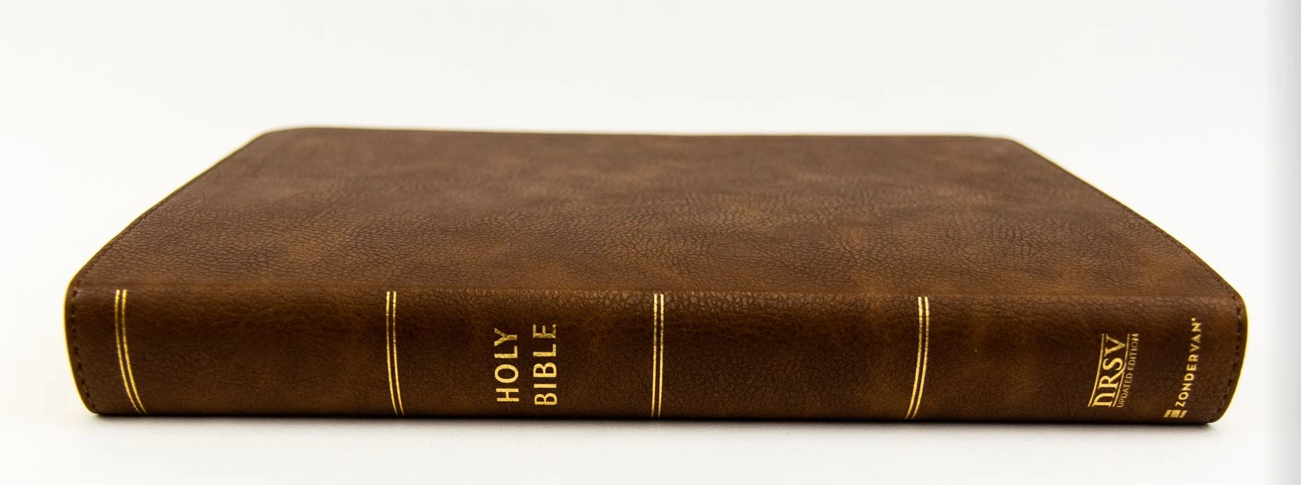 Zondervan NRSVUE Holy Bible With Apocrypha, Leathersoft, Brown 6 Zondervan NRSVUE Holy Bible With Apocrypha, Leathersoft, Brown - Image 4